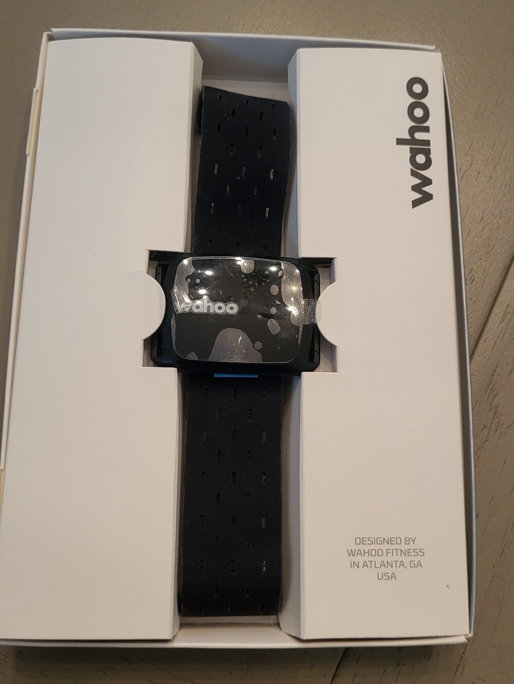 Wahoo TICKR FIT Heart Rate Monitor Armband – Complete Kit